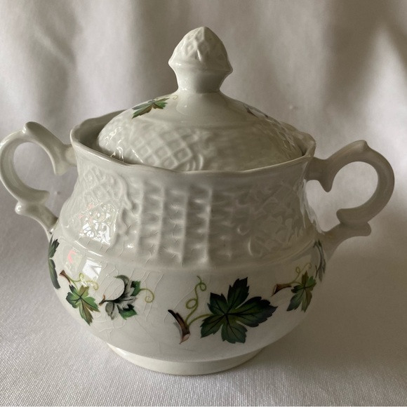 EUC Vintage Marlborough Old English Ironstone Lidded Sugar Bowl Concord RARE - Picture 4 of 16